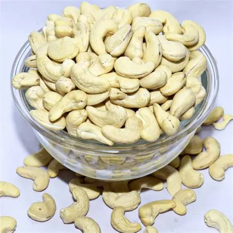 Premium Whole Cashew Nuts Indian – Unsalted, Deluxe Quality Cashews in Pakistan | Healthy Snack Choice